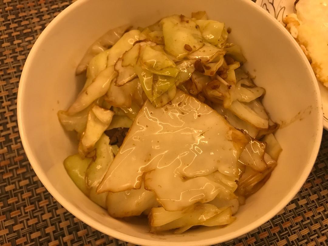 阿婆手撕包菜