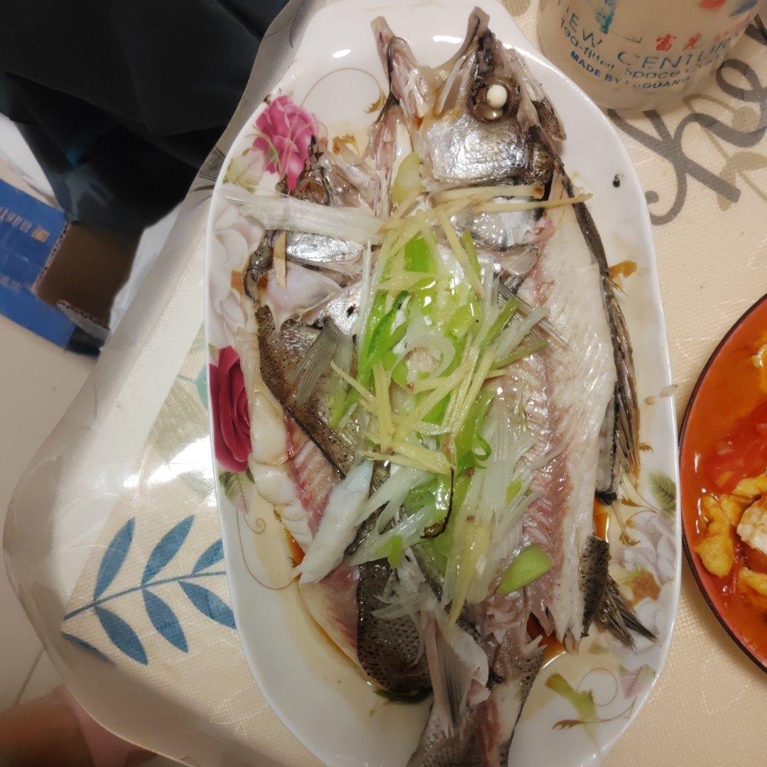10分钟做 清蒸鲈鱼 （附切鱼图解）
