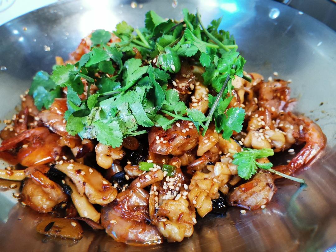 下饭又下酒~超好吃的干锅鱿鱼虾