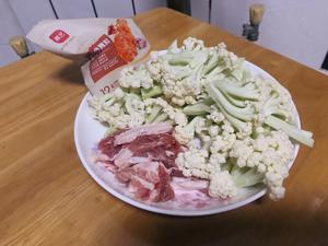 奥尔良风味干锅菜花的做法 步骤1