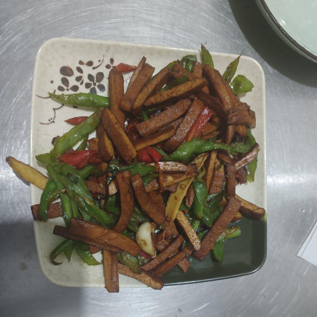 青椒炒豆干