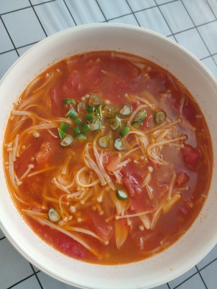 西红柿金针菇汤，超级鲜