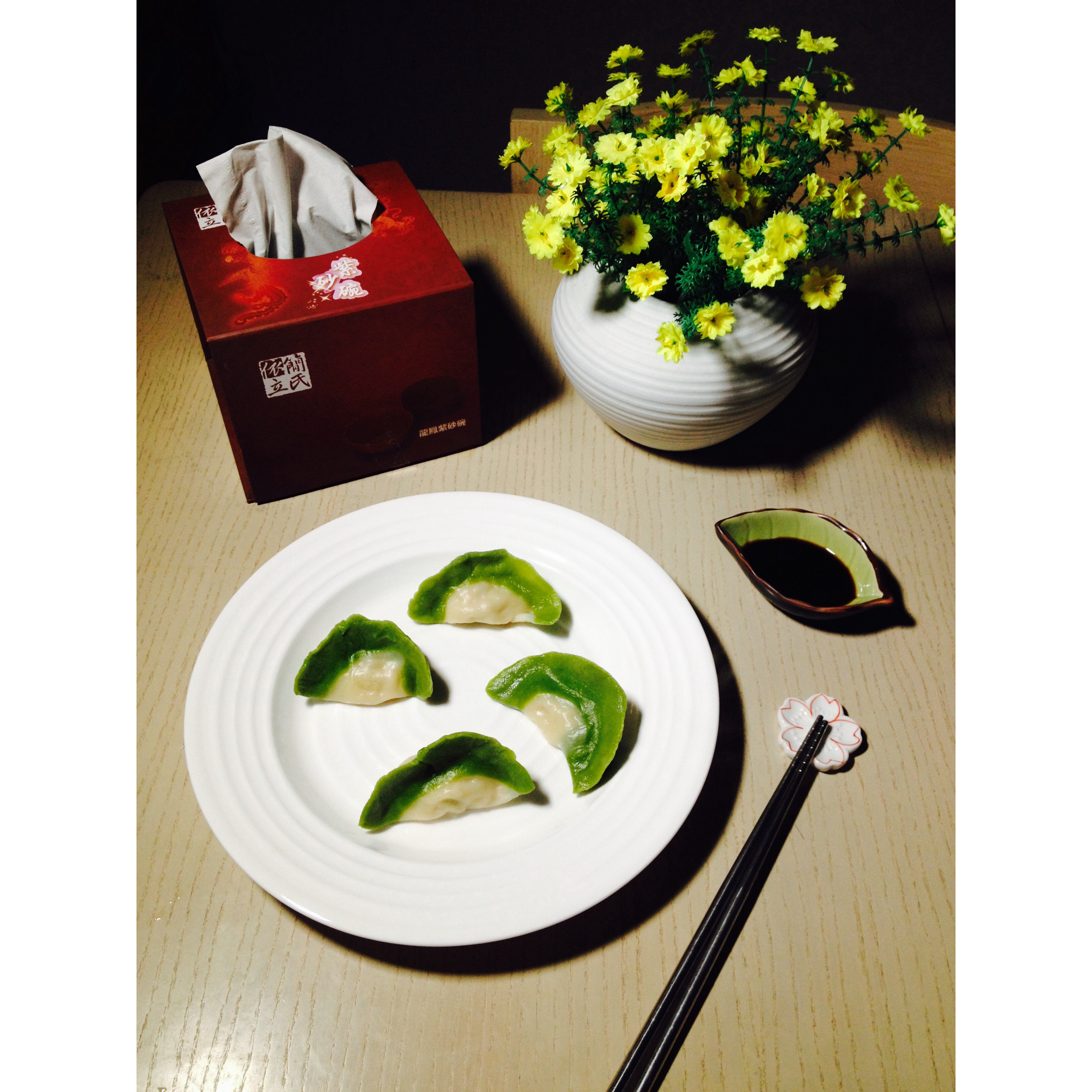 翡翠白玉白菜饺子详细版（附翡翠白玉白菜饺子包法，翡翠白玉饺子皮两种制法，面包机和面，翡翠白玉烧卖，各种馅料搭配）