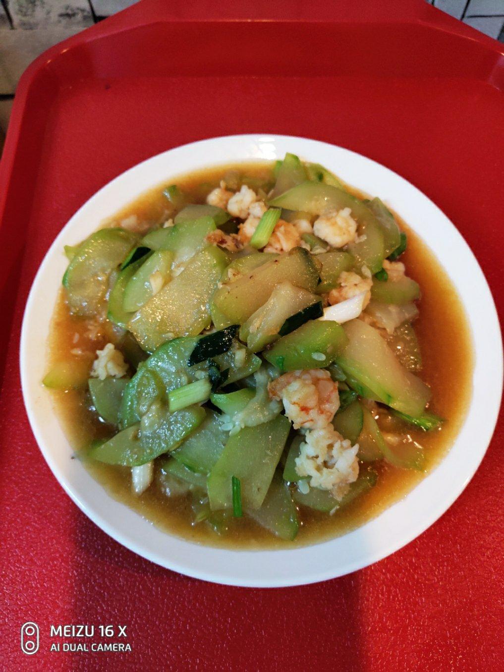 给孩子下饭的蒲瓜炒虾