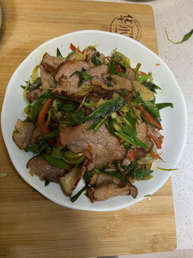 蒜苗炒腊肉