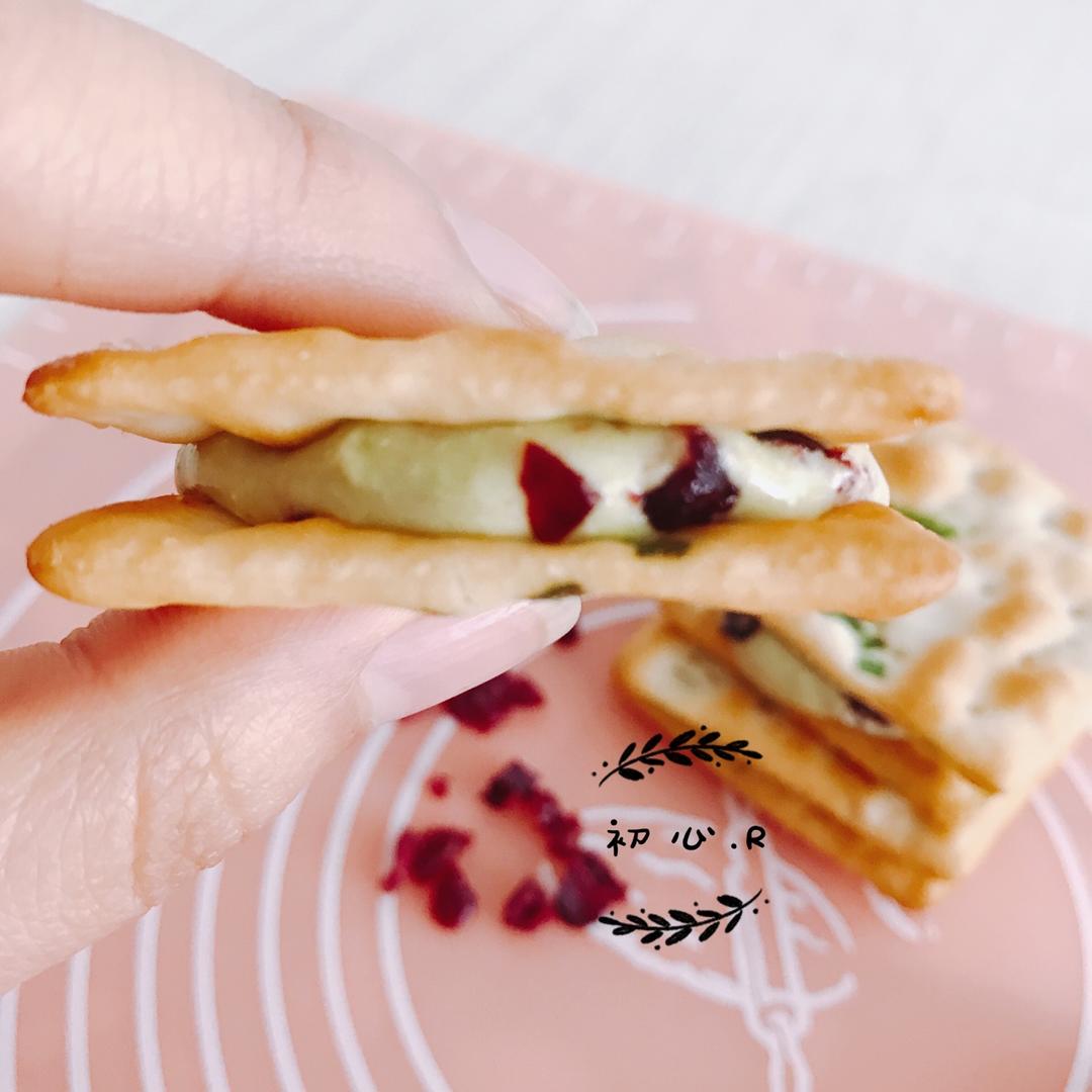 蔓越梅牛轧糖饼干（快手棉花糖苏打饼干版）
