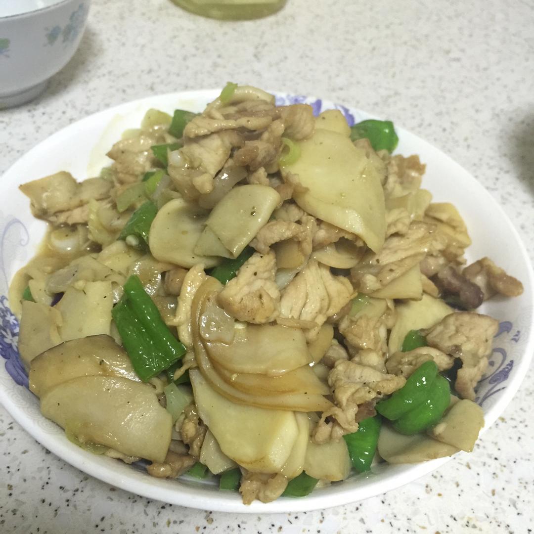 鸡腿菇炒肉