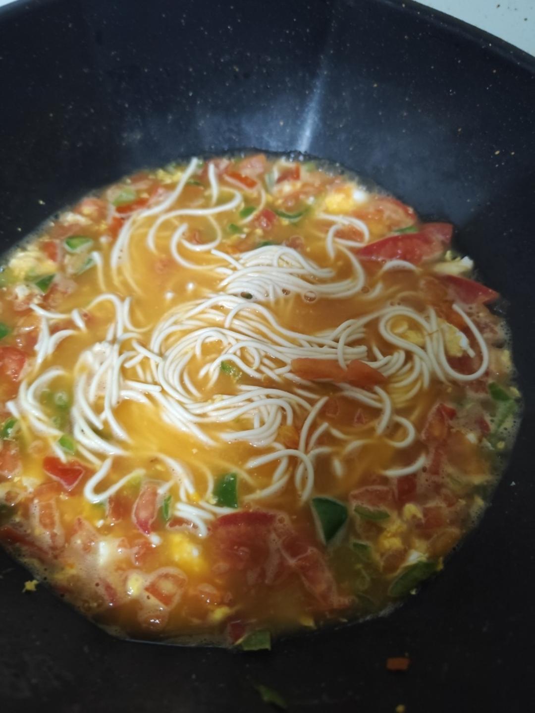 恨不得抱着锅舔的番茄鸡蛋面