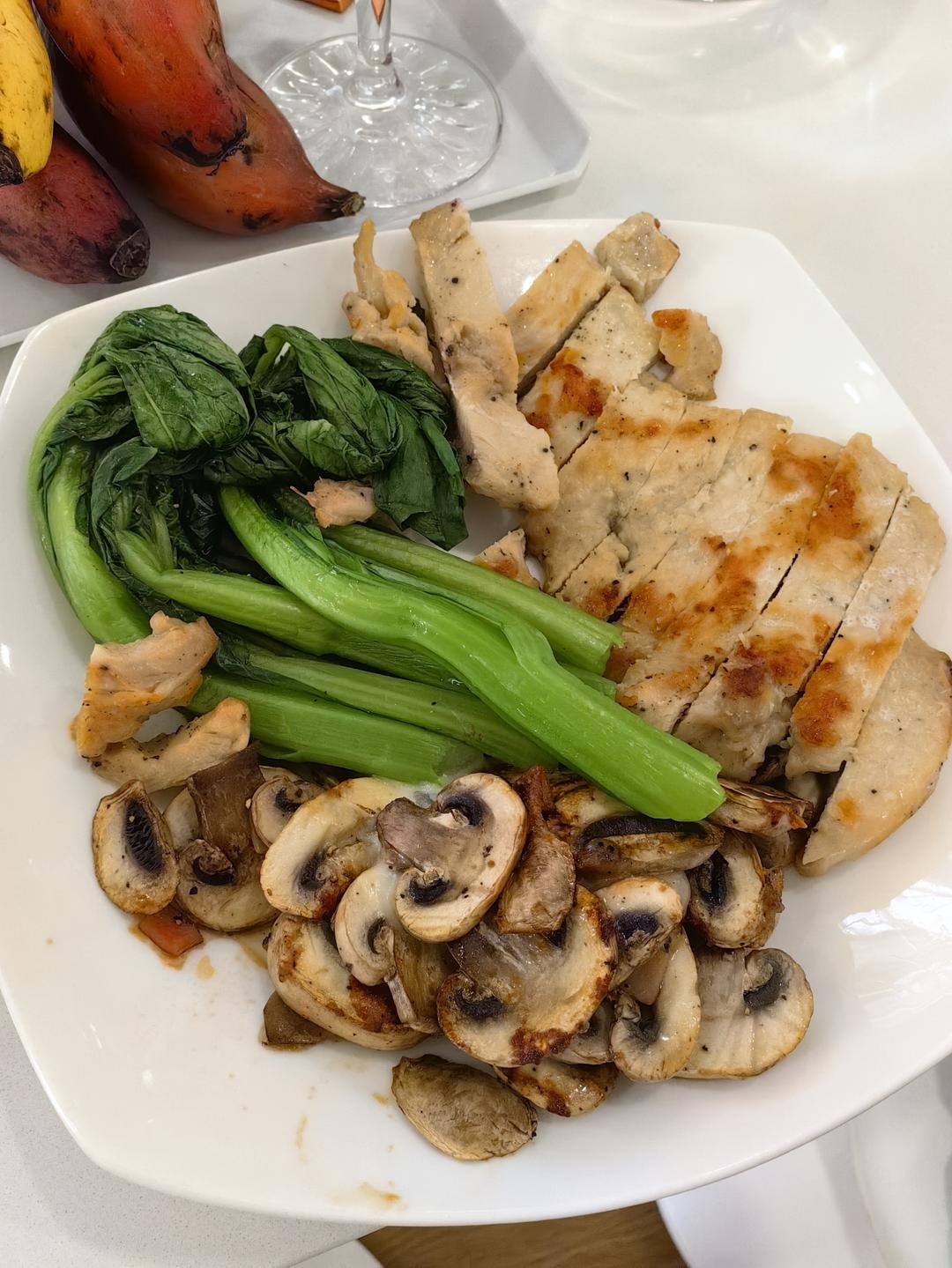 酷炫屌炸天好吃的煎鸡胸肉（香蒜蜂蜜煎鸡胸肉）