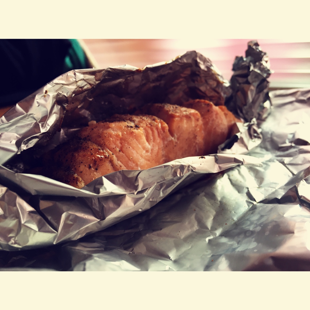 锡纸烤三文鱼  （Salmon Baked in Foil）
