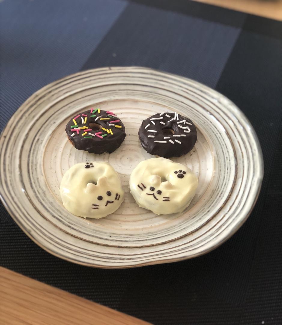 卡通甜甜圈蛋糕