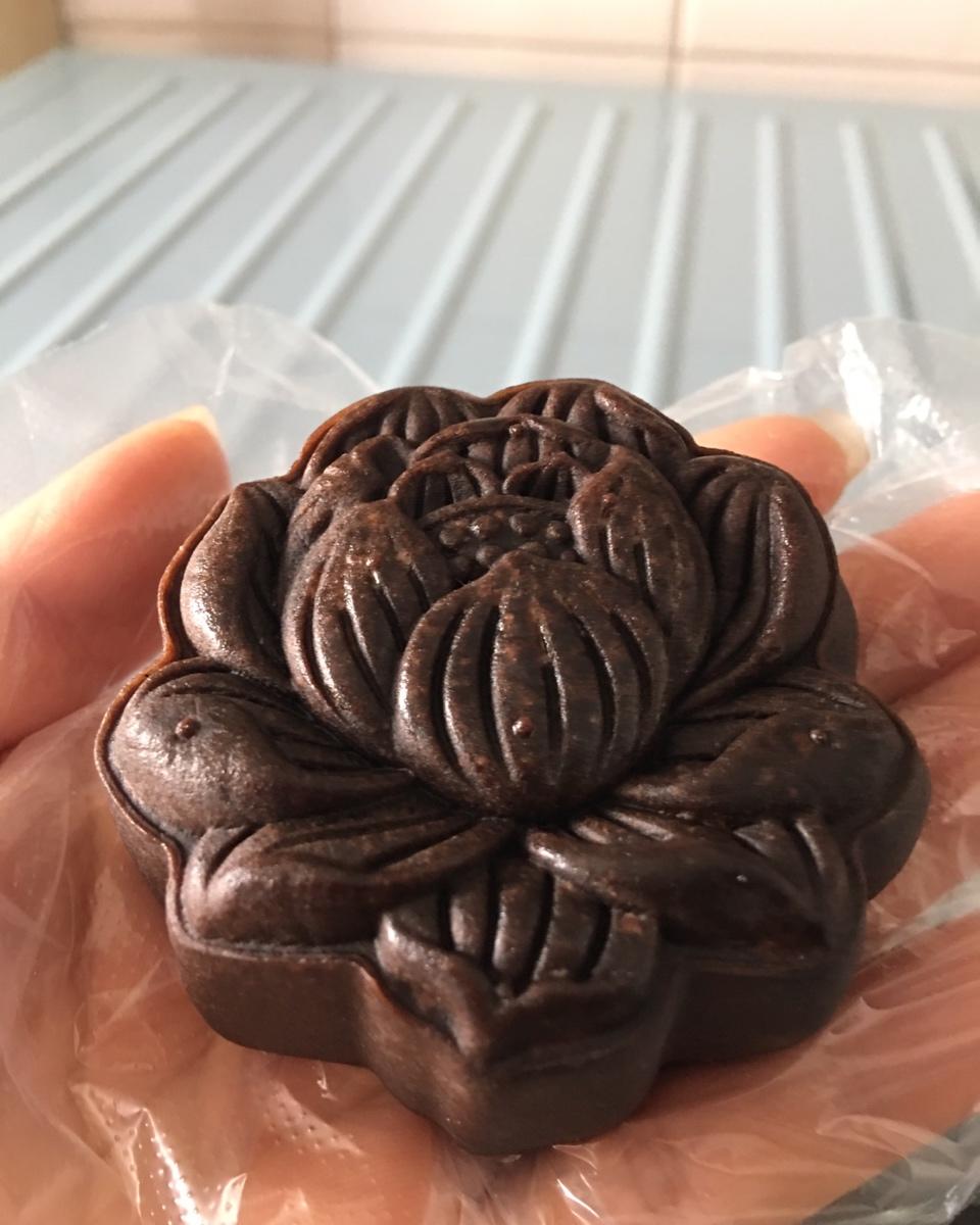 巧克力奶酪椰蓉拉丝月饼