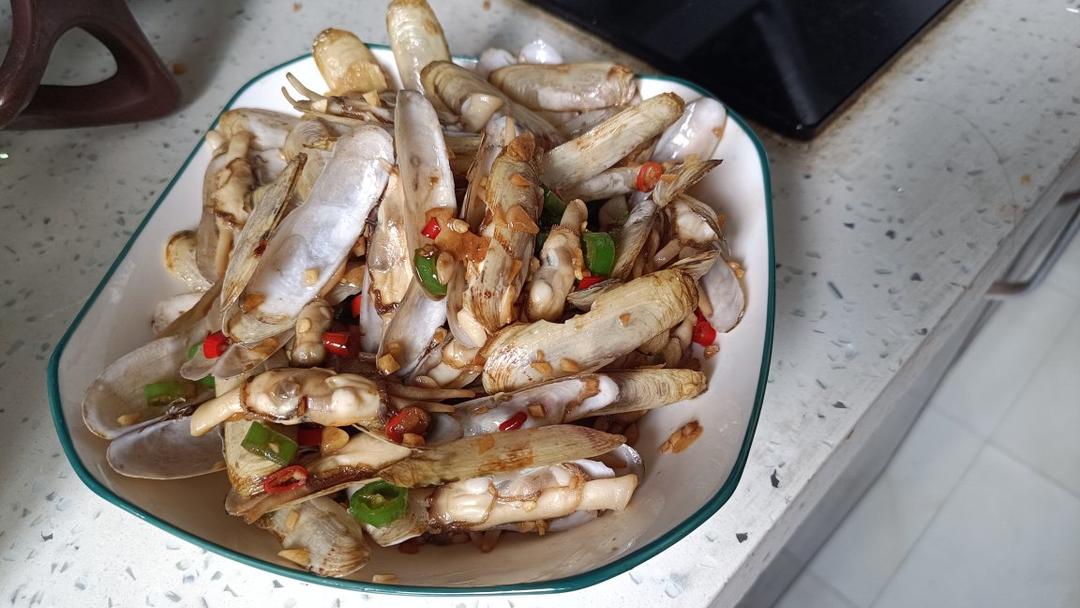 巨好吃---蒜蓉蛏子肉