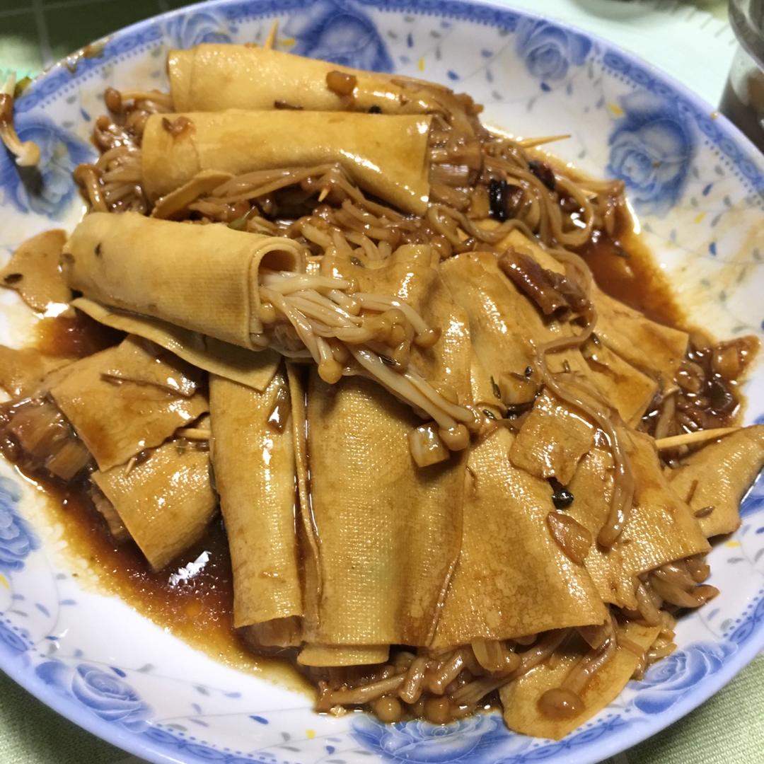 ⚡️减肥减脂素菜啃起❗️金针菇豆皮卷