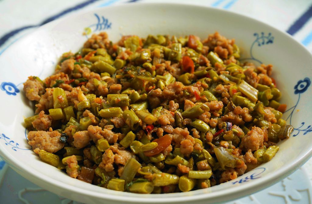 酸豆角炒肉末
