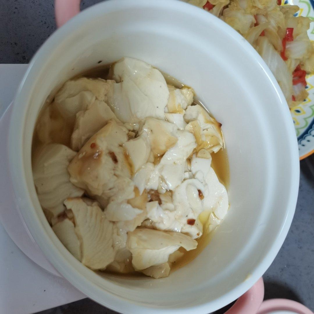 夜市摊摊上的肉沫烤豆腐