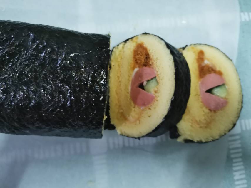 超美味的蛋糕卷寿司🍣