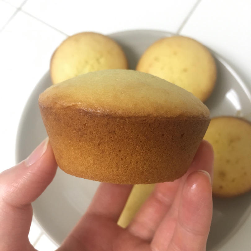 非常简单的老式蜂蜜蛋糕
