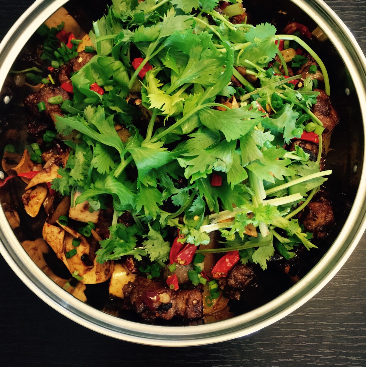 香辣干锅土豆排骨