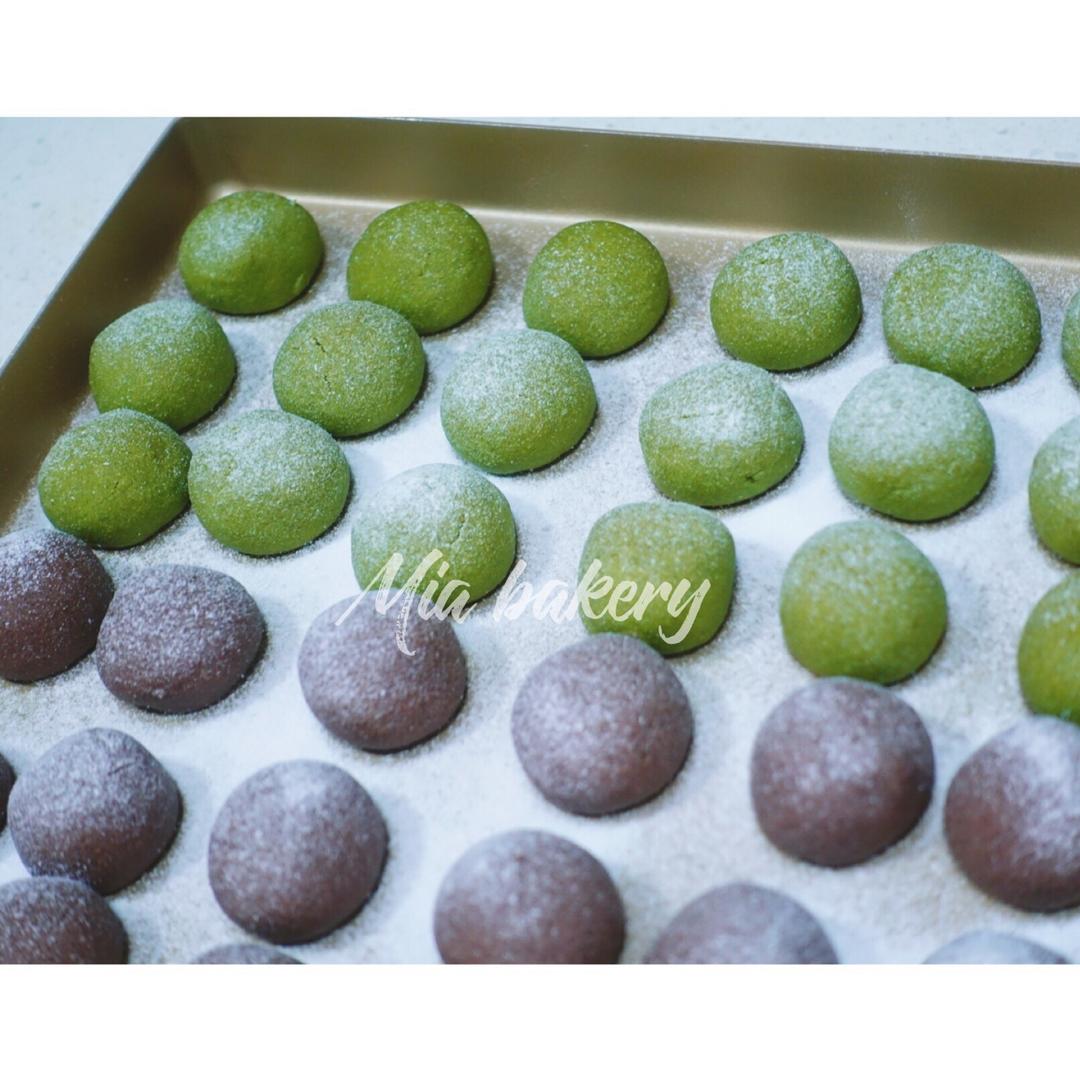 吃一口绝对会爱上的「抹茶&可可 雪球」