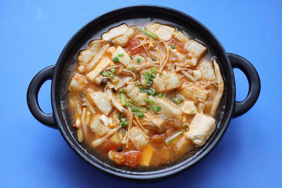 龙利鱼豆腐煲