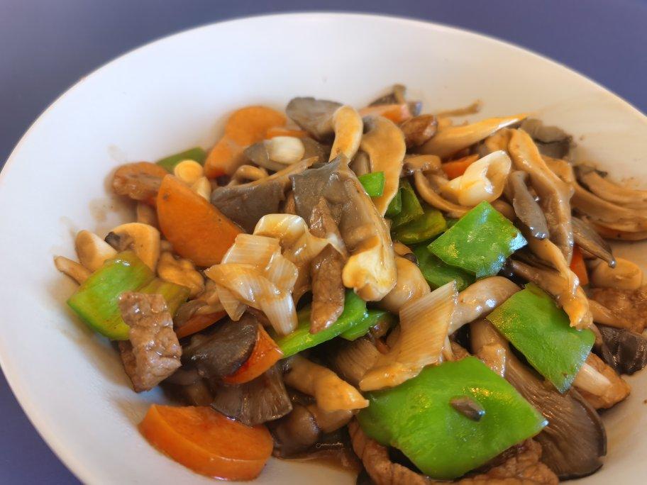 蘑菇炒肉
