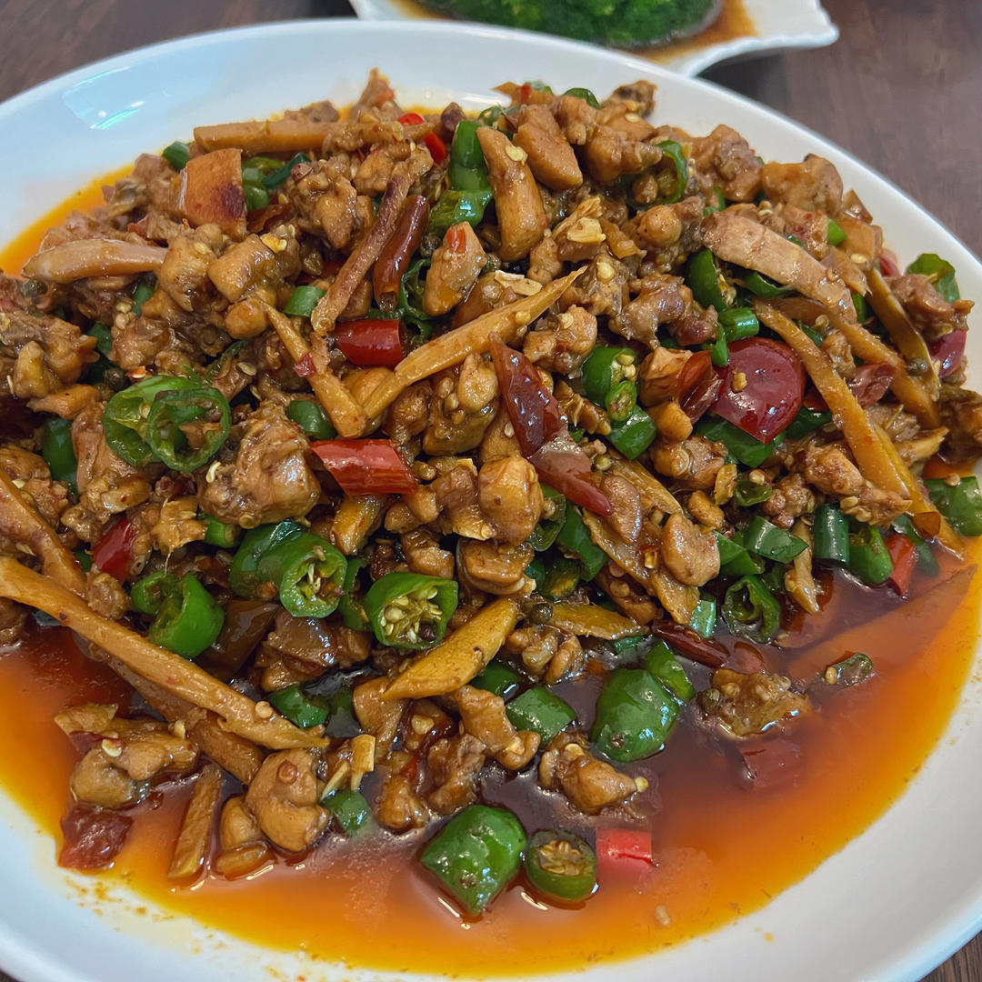 青椒炒兔丁