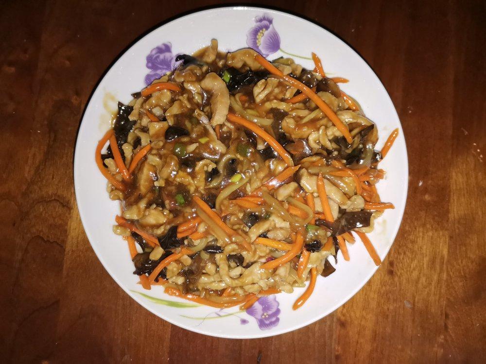 看了就会做的超级下饭菜～鱼香肉丝