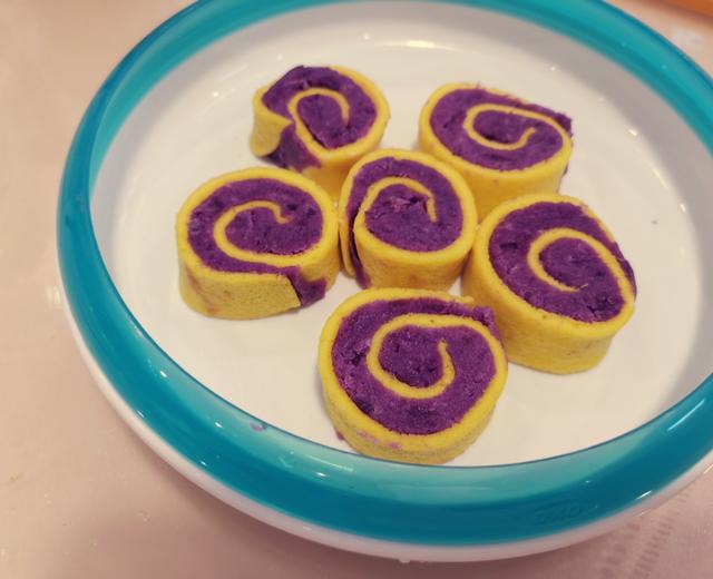 宝宝辅食～紫薯蛋卷的做法