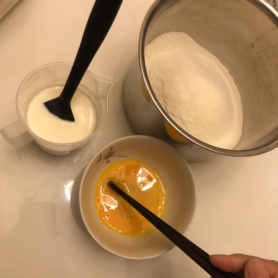 纯奶手撕吐司的做法 步骤1
