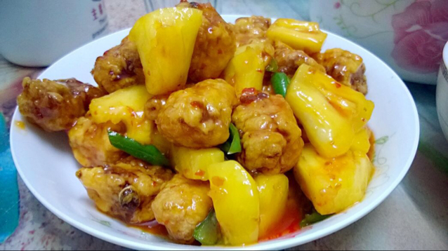 菠萝咕噜肉
