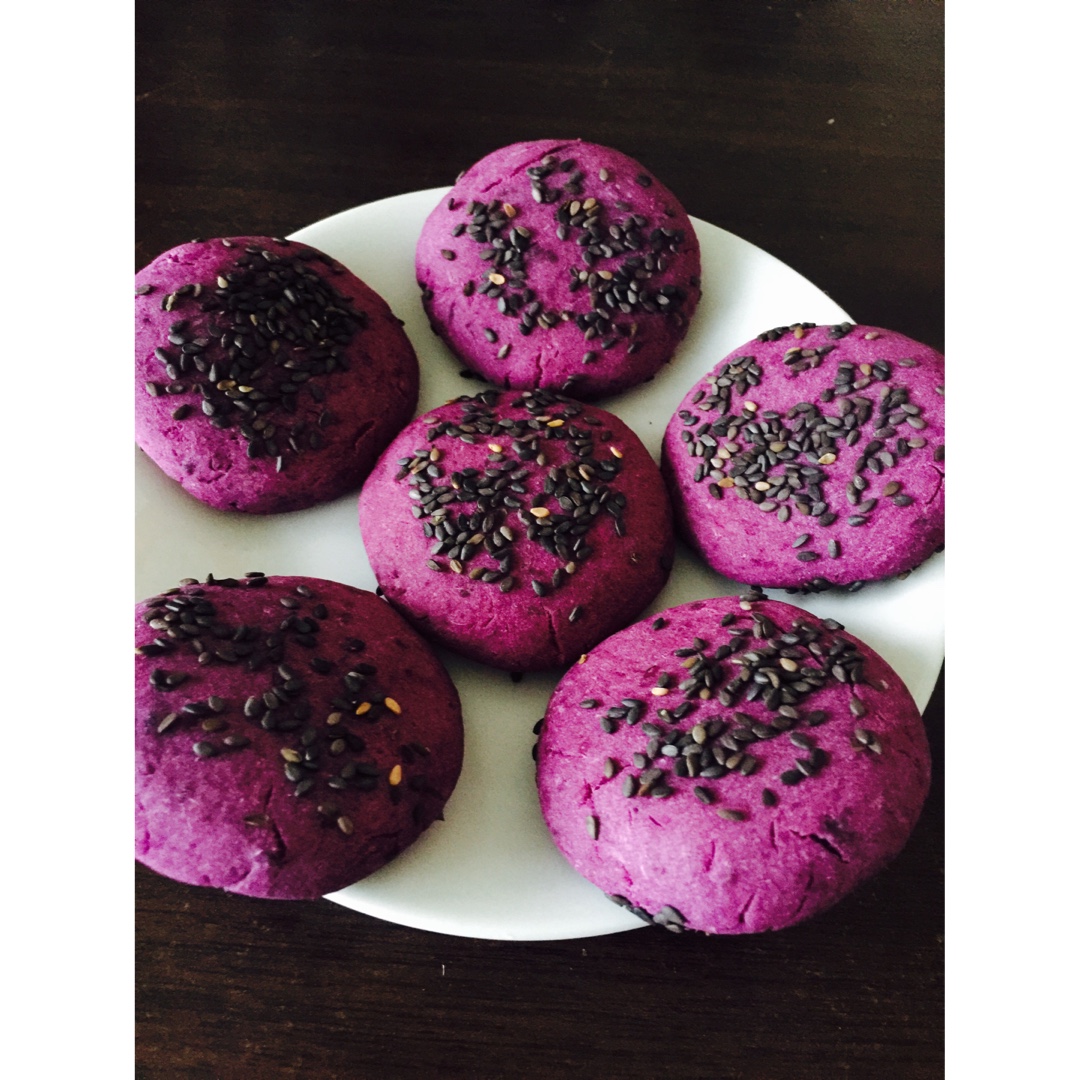 紫薯芝麻饼