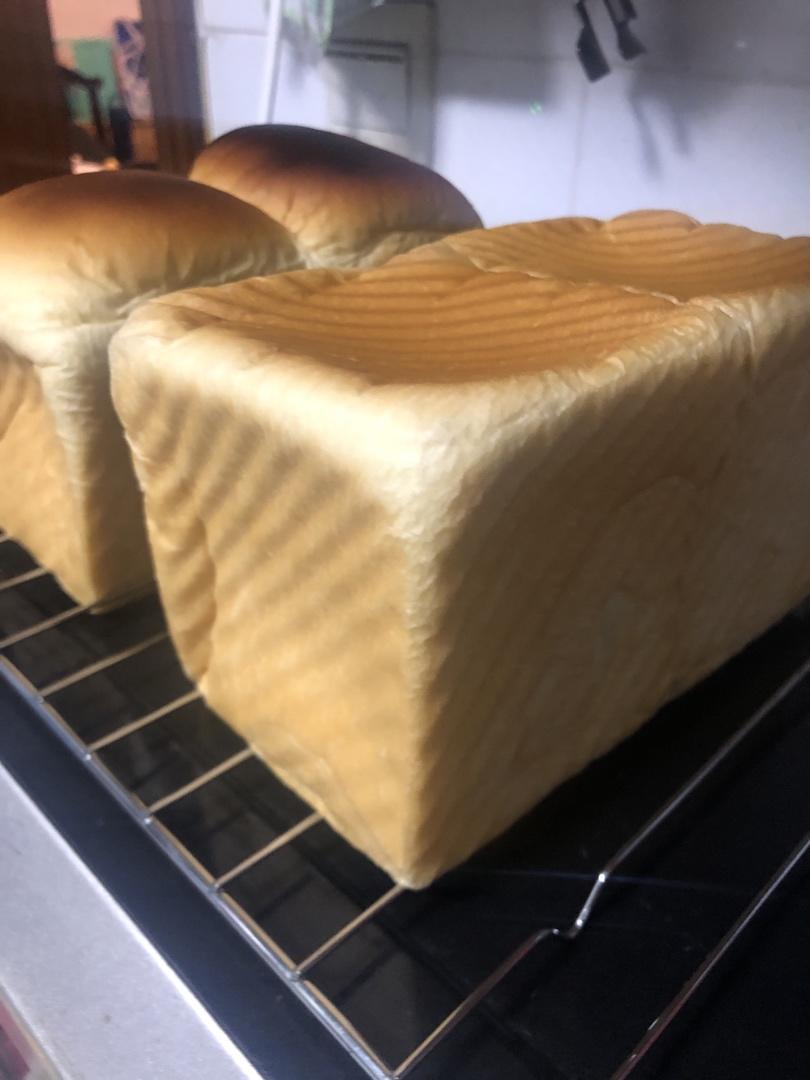 牛奶吐司（附详细步骤图）