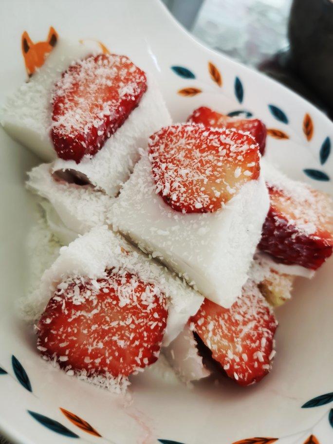 草莓椰奶冻🍓