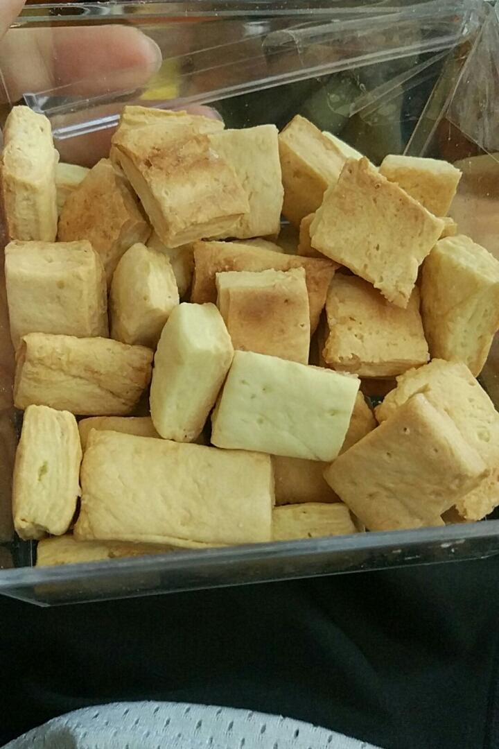 小石头饼干。