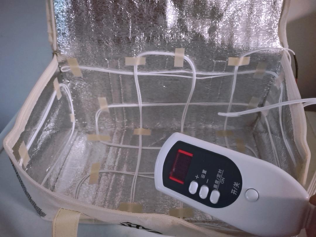 吃面包的二货做的自制发酵箱