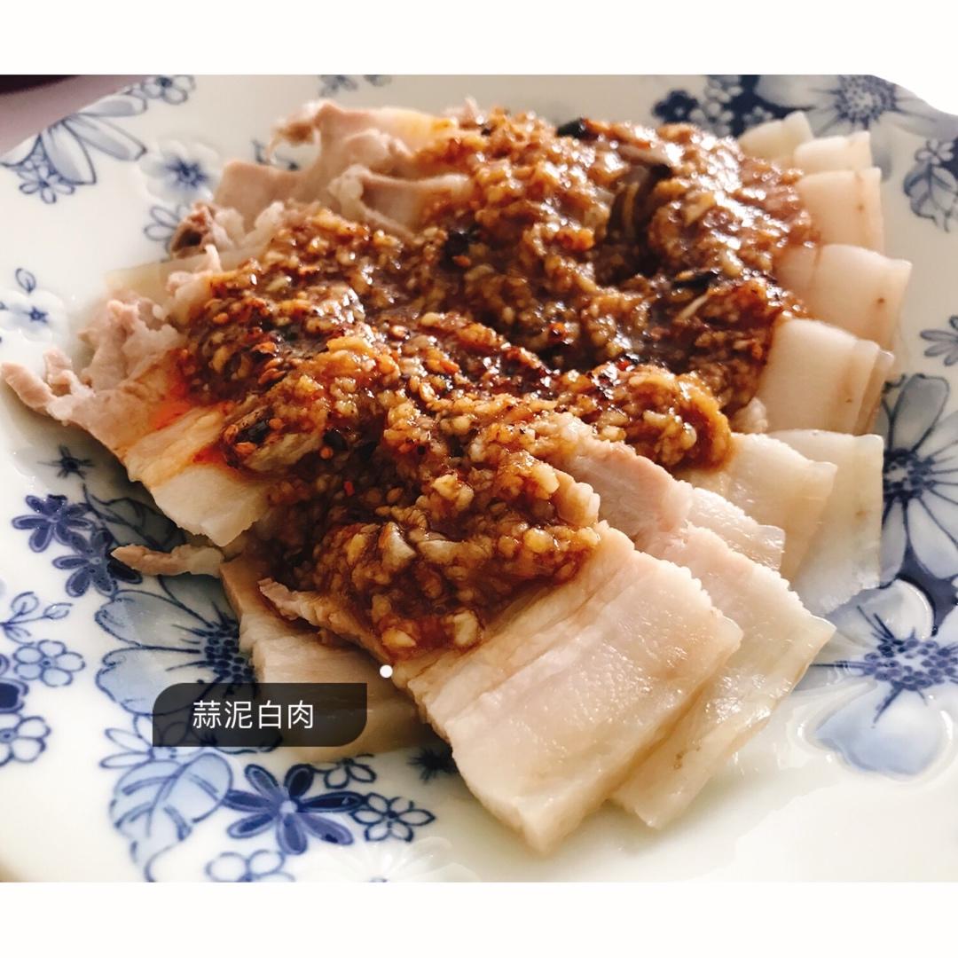 有时候，真的忍不住，搞一盘蒜泥白肉