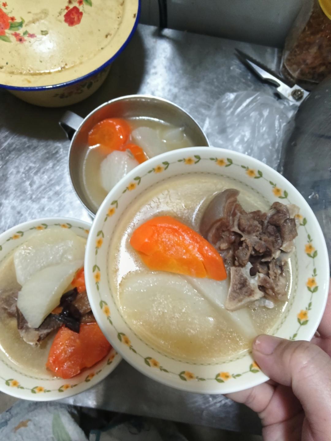 清炖萝卜羊肉汤（热乎乎的）