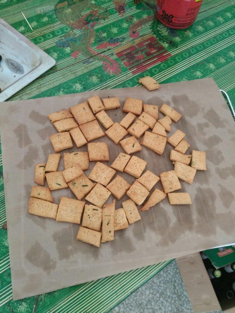嘎嘣脆——香葱苏打饼干