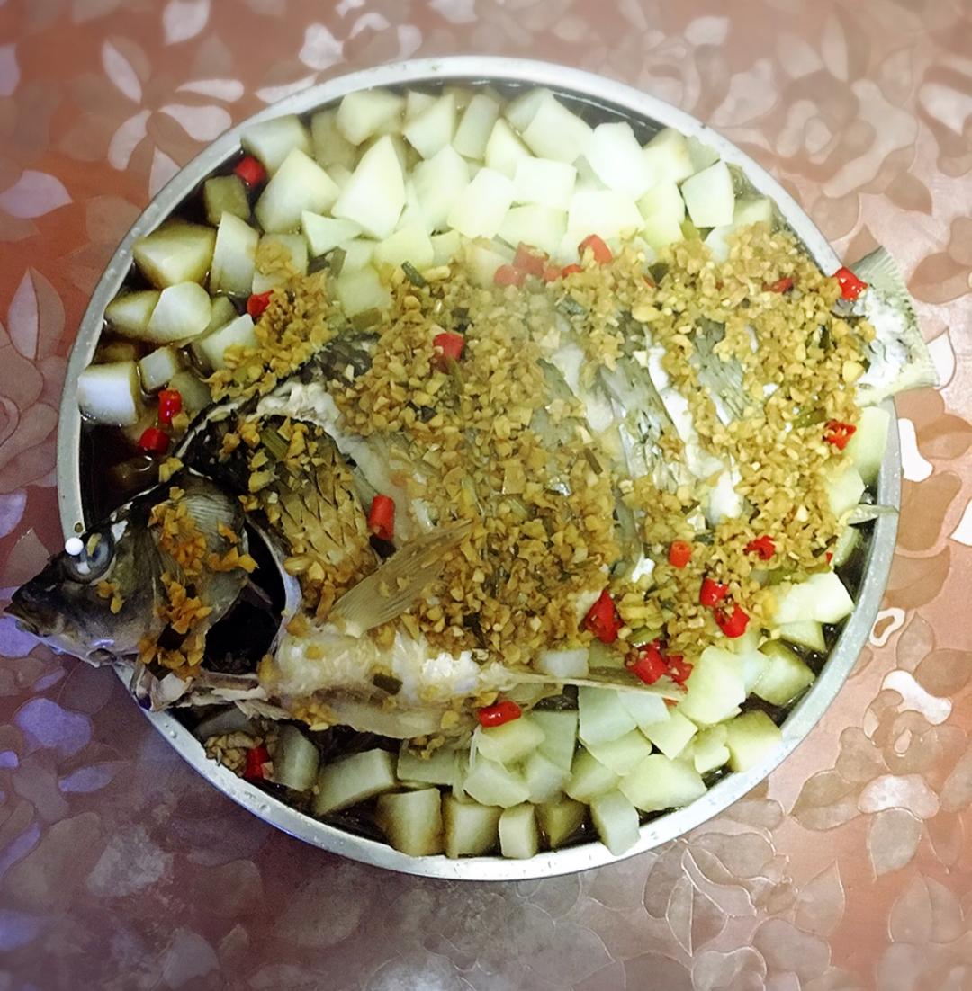 酸辣蒜香粉丝蒸鱼