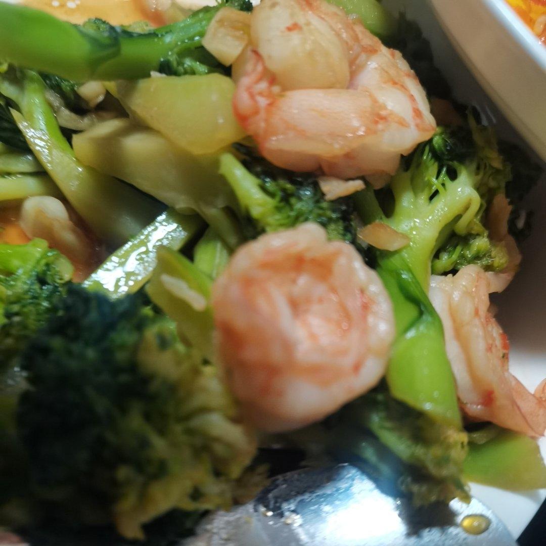 虾仁干炒西兰花