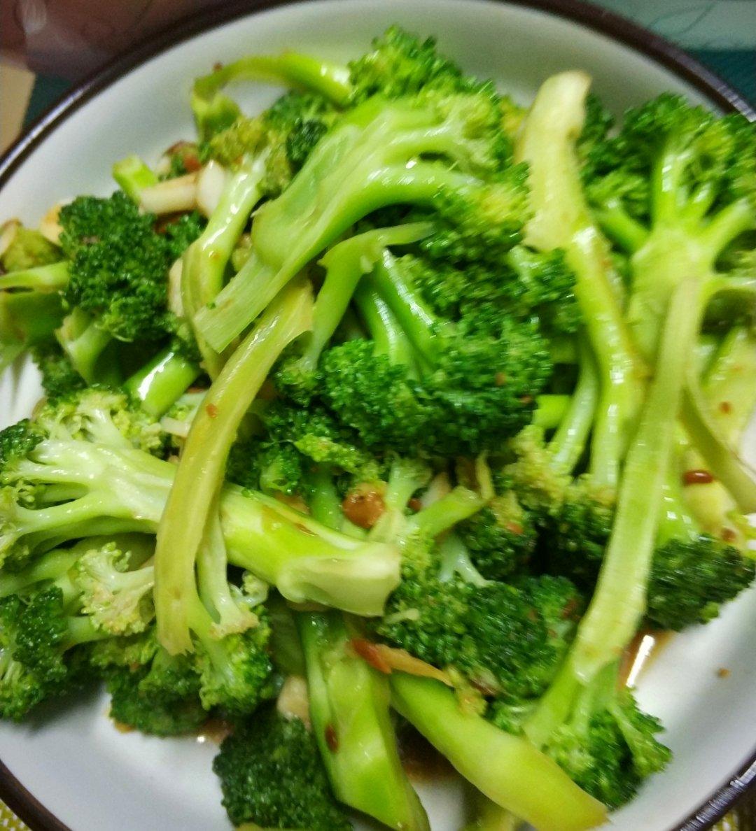 清炒西兰花