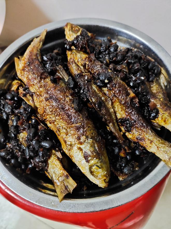 超好吃罐头豆豉鲮鱼的做法