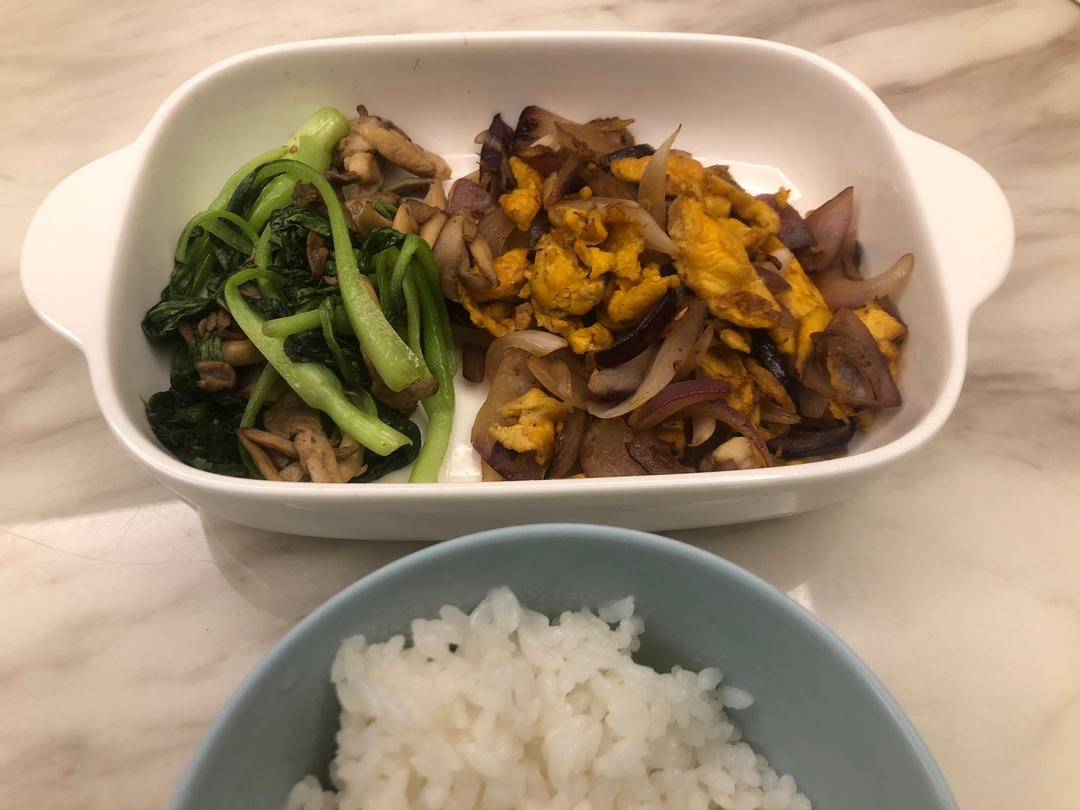 洋葱炒鸡蛋