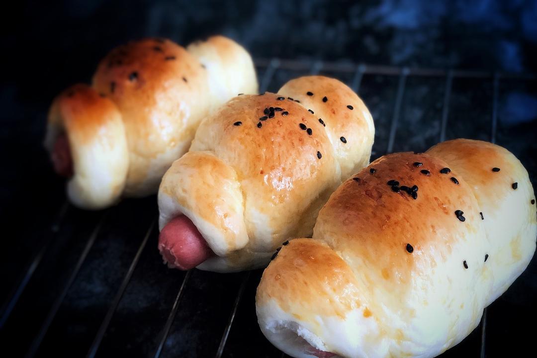 热狗小面包-既能作早餐又能作零食，咬一口就是满满的幸福