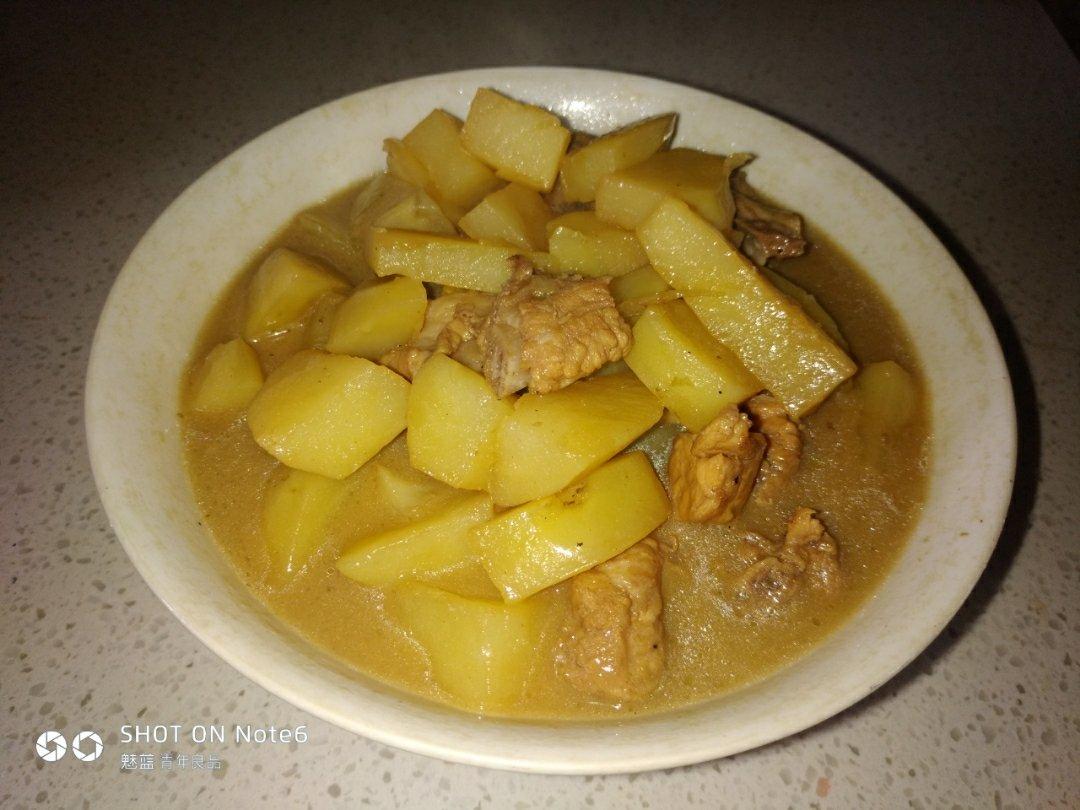 土豆焖排骨(广式）