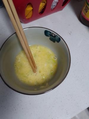 早餐之鸡蛋灌饼夹一切的做法 步骤3