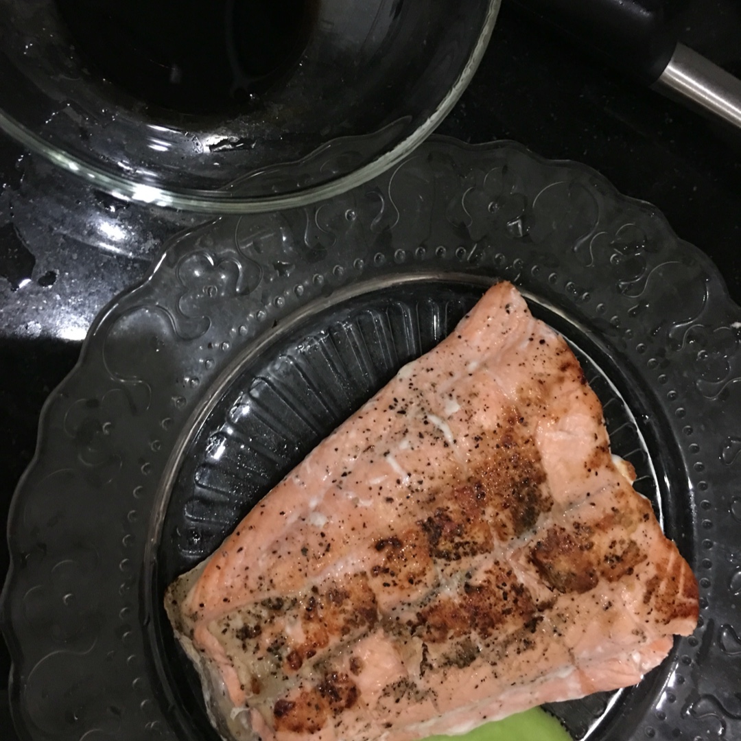 煎三文鱼