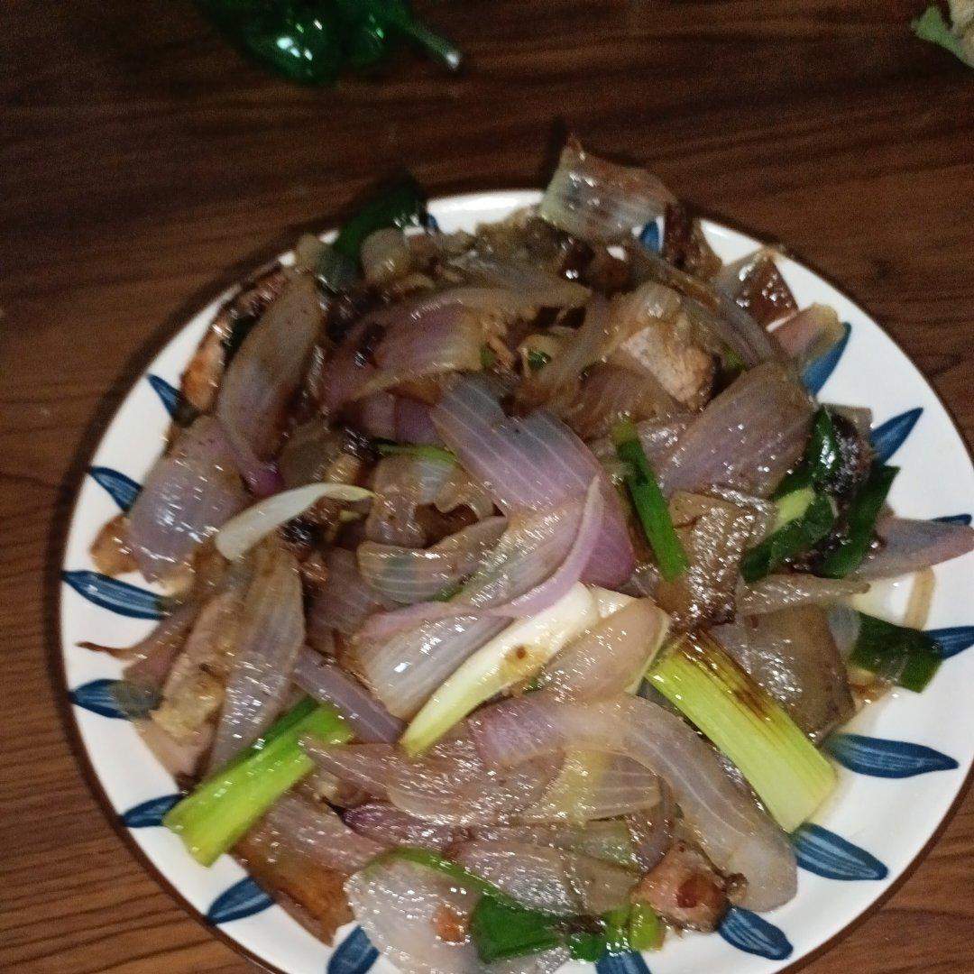 洋葱炒腊肉