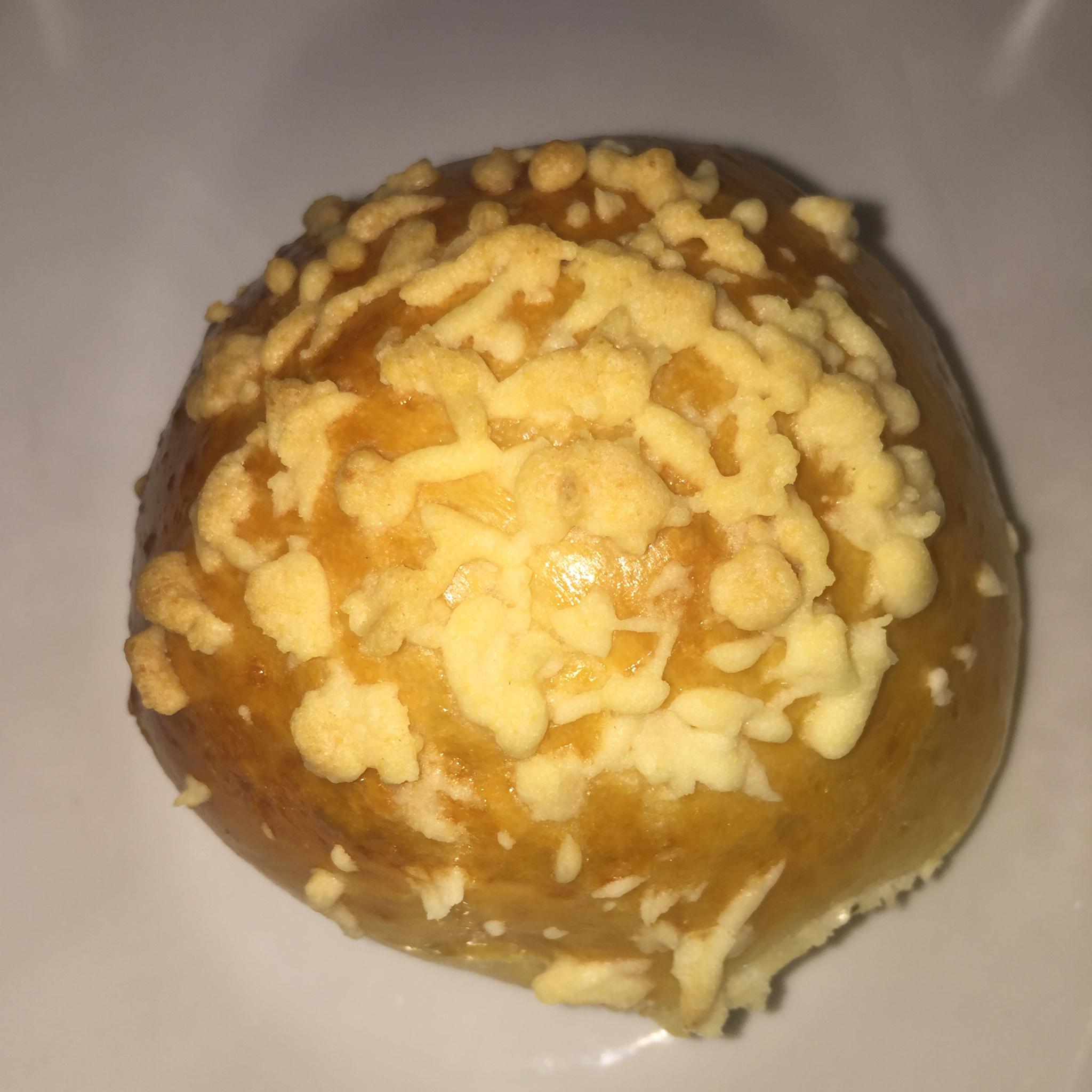 奶香酥粒面包